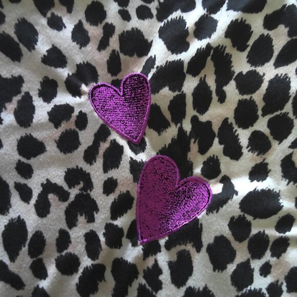 Betsey Johnson Cheetah Pajama Top W/ Hearts Super Soft & Stretch EUC  Sz S - Picture 4 of 5